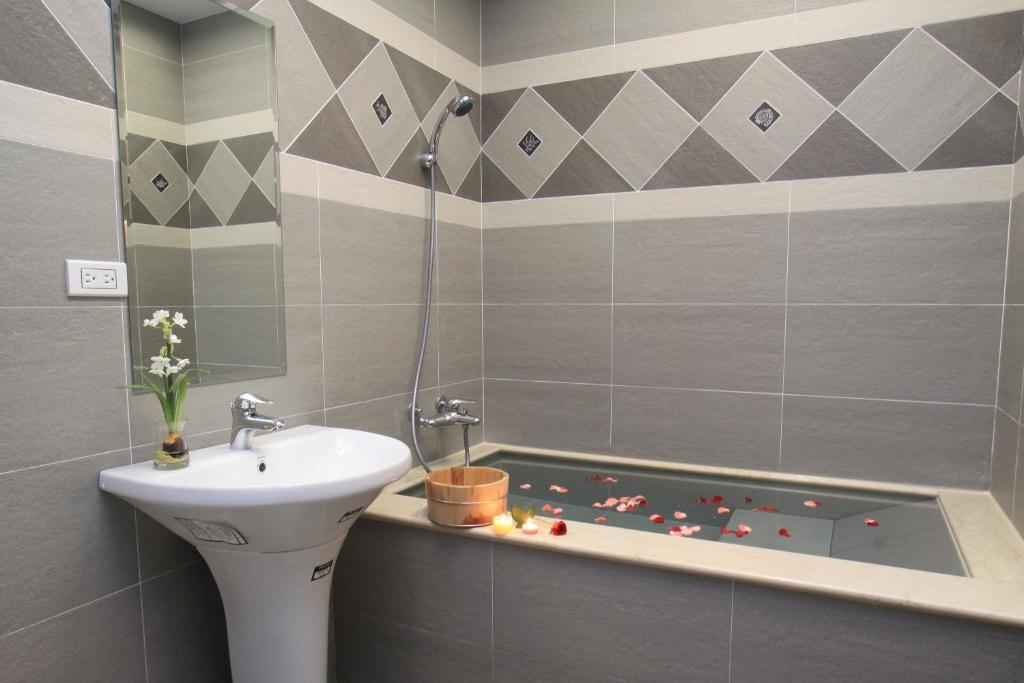 Spring Fountain Hotel Цзяоси Номер фото